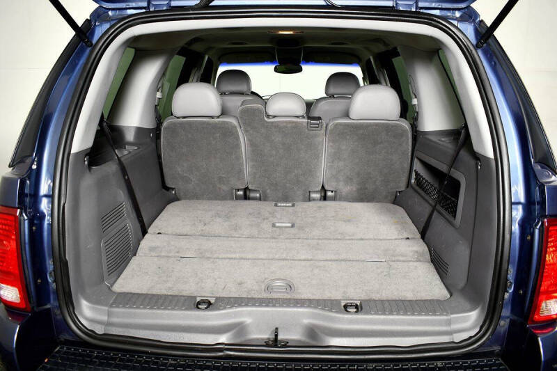 2004 Ford Explorer XLT