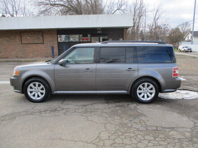 2009 Ford Flex for sale at Taylors Auto Sales in Canton OH
