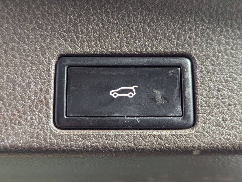 2012 Volkswagen Touareg