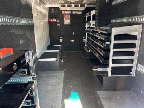 2015 Freightliner MT45 Chassis