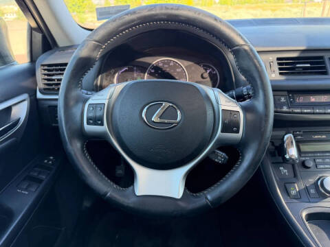 2013 Lexus CT 200h