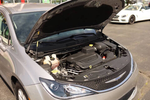 2020 Chrysler Pacifica Touring