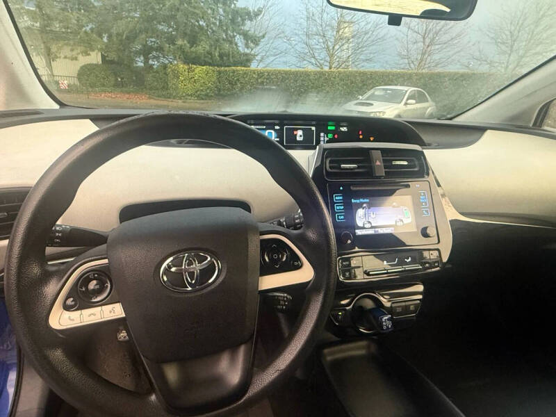 2016 Toyota Prius Two