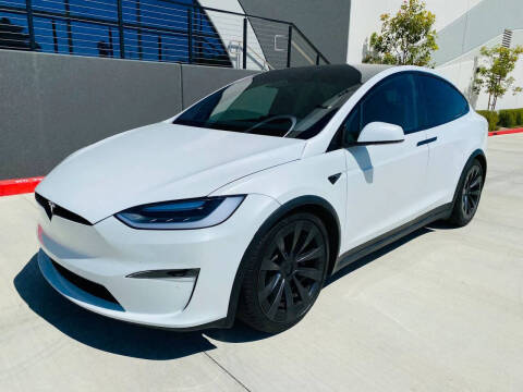 2023 Tesla Model X Standard Range