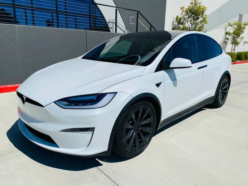 2023 Tesla Model X Standard Range