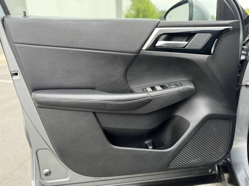 2023 Mitsubishi Outlander SE