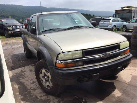 2003 Chevrolet S-10 LS