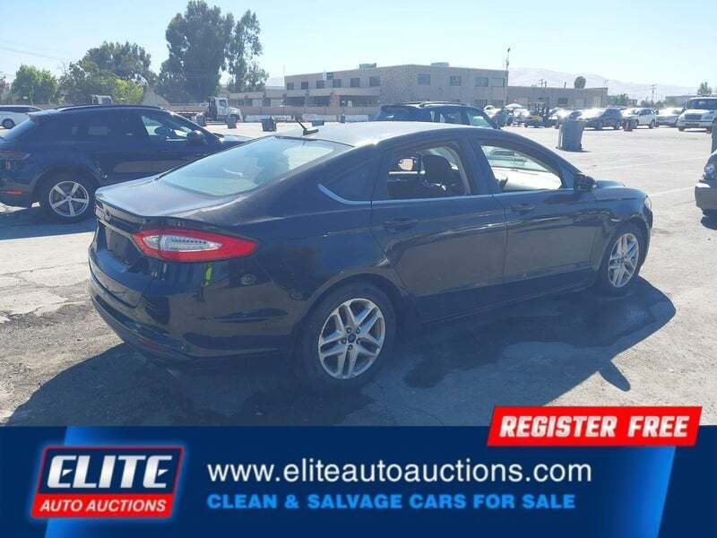 2014 Ford Fusion SE
