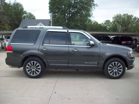 2017 Lincoln Navigator Select