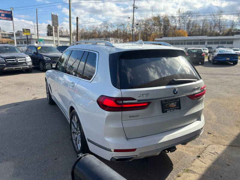 2022 BMW X7 40i photo 8