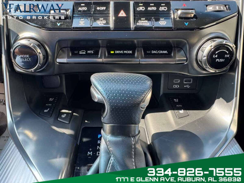 2023 Lexus LX 600 F SPORT Handling