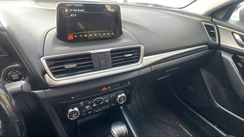 2017 Mazda MAZDA3 Touring