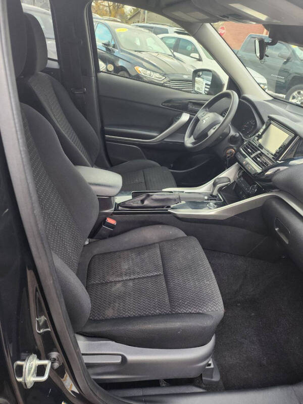 2022 Mitsubishi Eclipse Cross ES