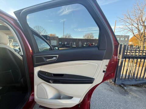 2017 Ford Edge Titanium