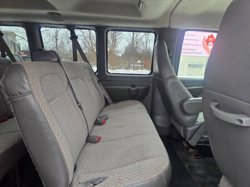 2009 Chevrolet Express LS 3500