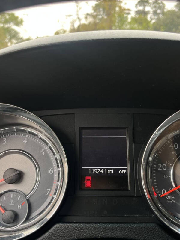 2013 Chrysler Town and Country Touring