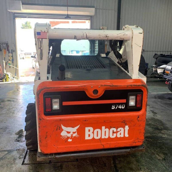 2018 Bobcat S740