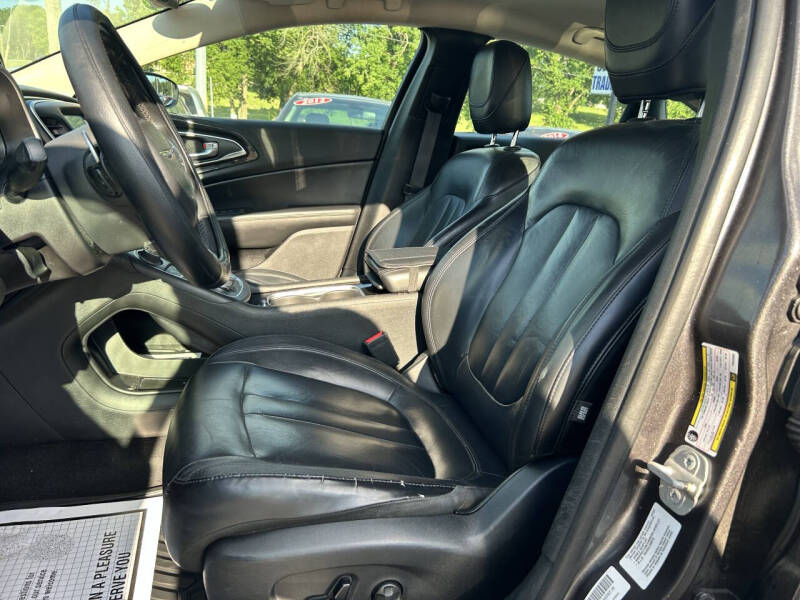 2015 Chrysler 200 C
