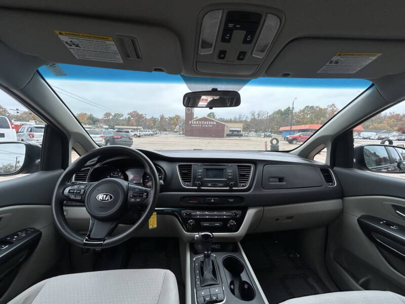 2016 Kia Sedona LX