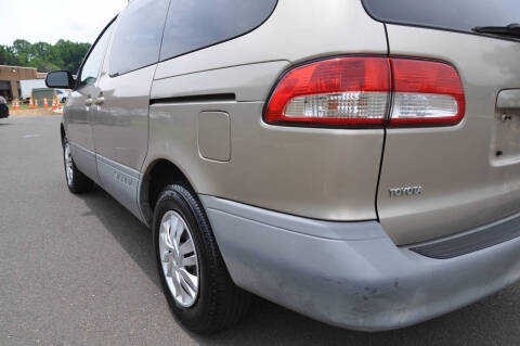 2002 Toyota Sienna LE