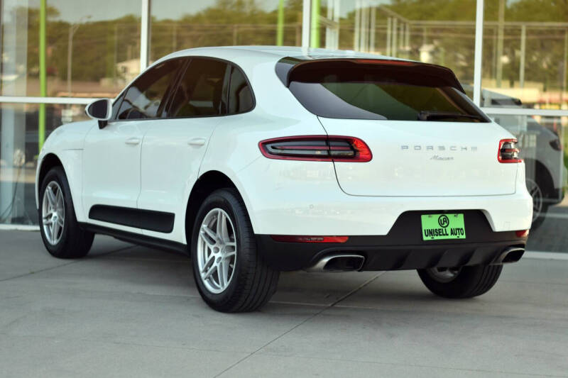 2017 Porsche Macan