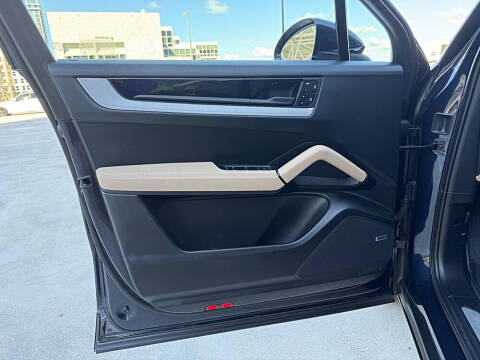 2024 Porsche Cayenne