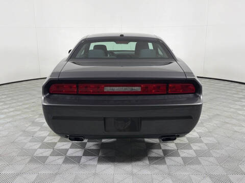 2013 Dodge Challenger SXT