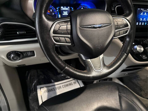 2019 Chrysler Pacifica Touring L