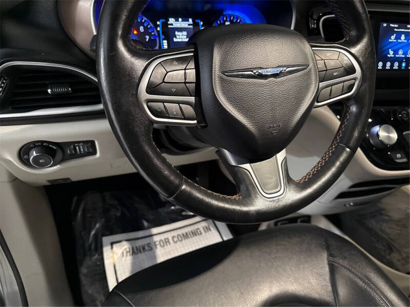 2019 Chrysler Pacifica Touring L