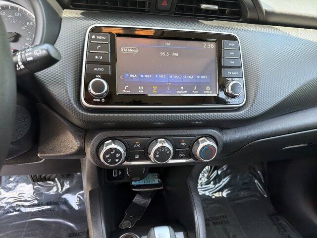2024 Nissan Kicks S