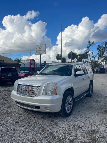 2009 GMC Yukon for sale at JNJ Motors in Eustis FL