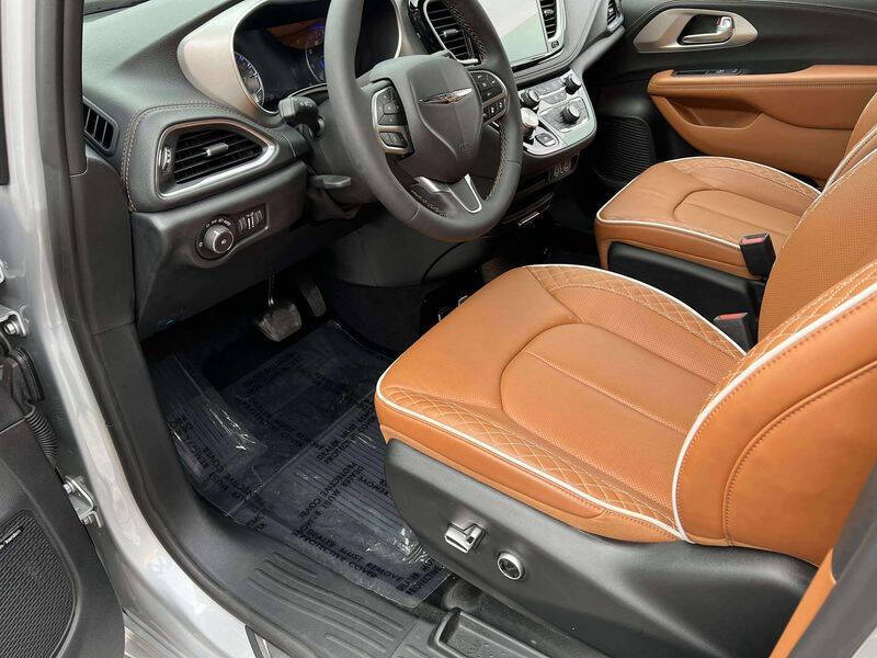 2024 Chrysler Pacifica Pinnacle