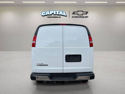 2025 Chevrolet Express 2500