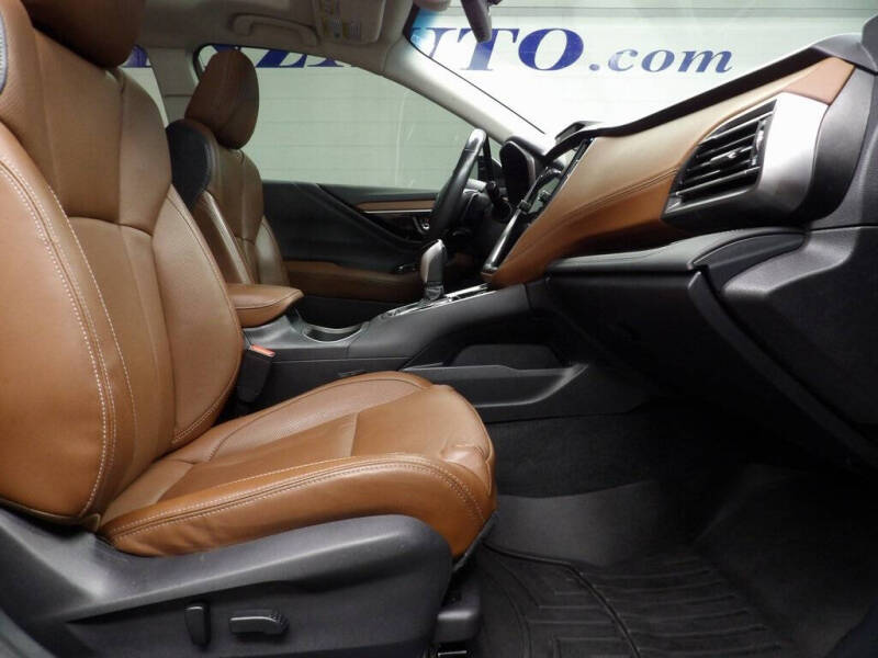 2022 Subaru Outback Touring XT