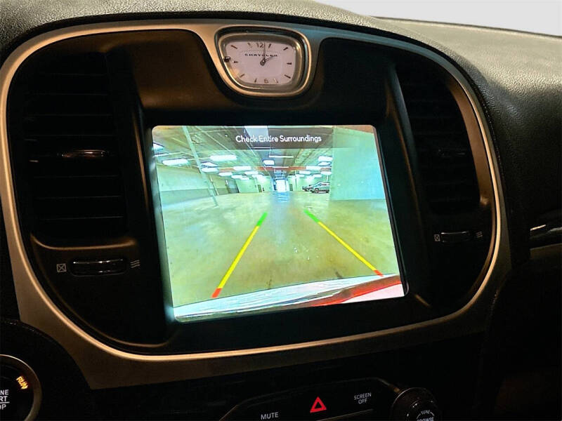 2022 Chrysler 300 Touring