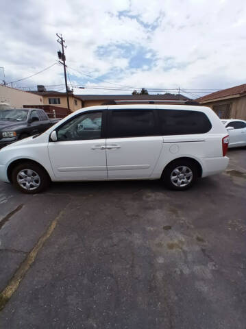 2008 Kia Sedona for sale at Five Star Auto Sales in Fresno CA