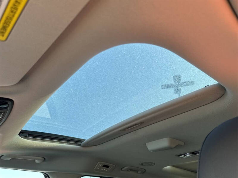 2025 Kia Carnival Hybrid SX Prestige