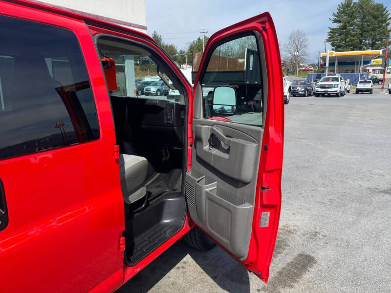 2017 Chevrolet Express LT 3500