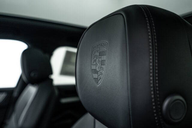 2025 Porsche Cayenne Coupe