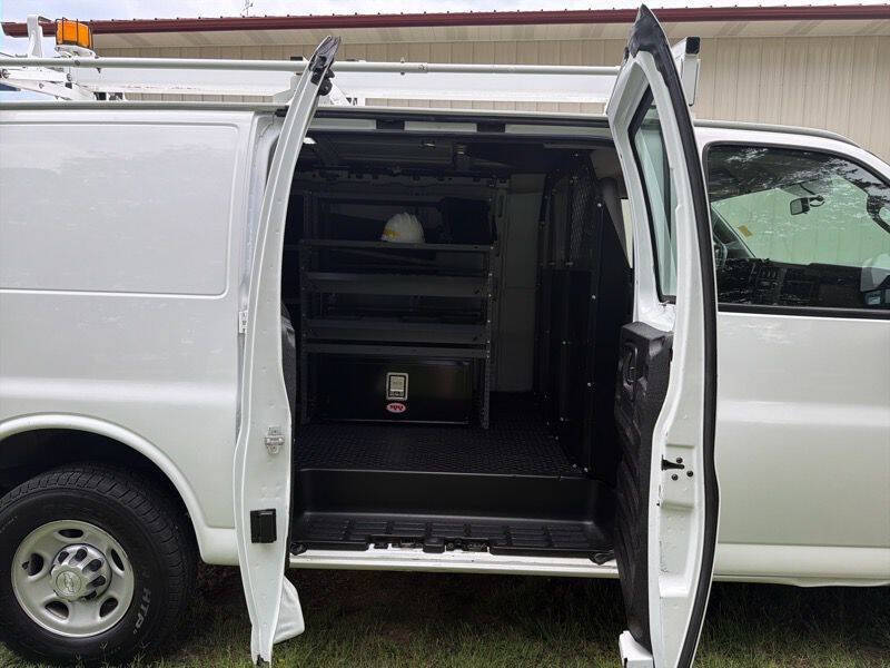 2017 Chevrolet Express 2500