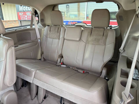2013 Chrysler Town and Country Limited