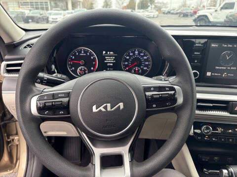 2022 Kia K5