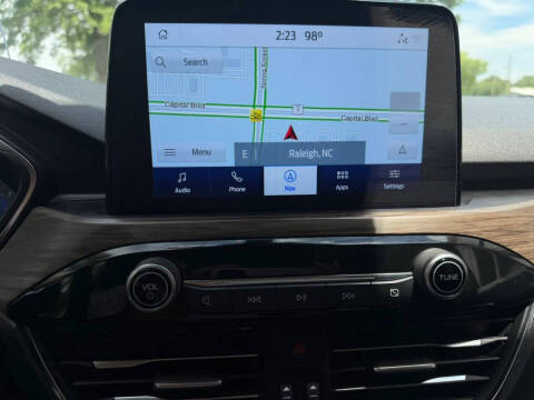 2020 Ford Escape Titanium