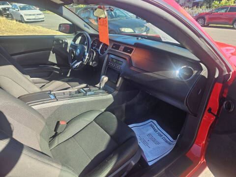 2014 Ford Mustang V6