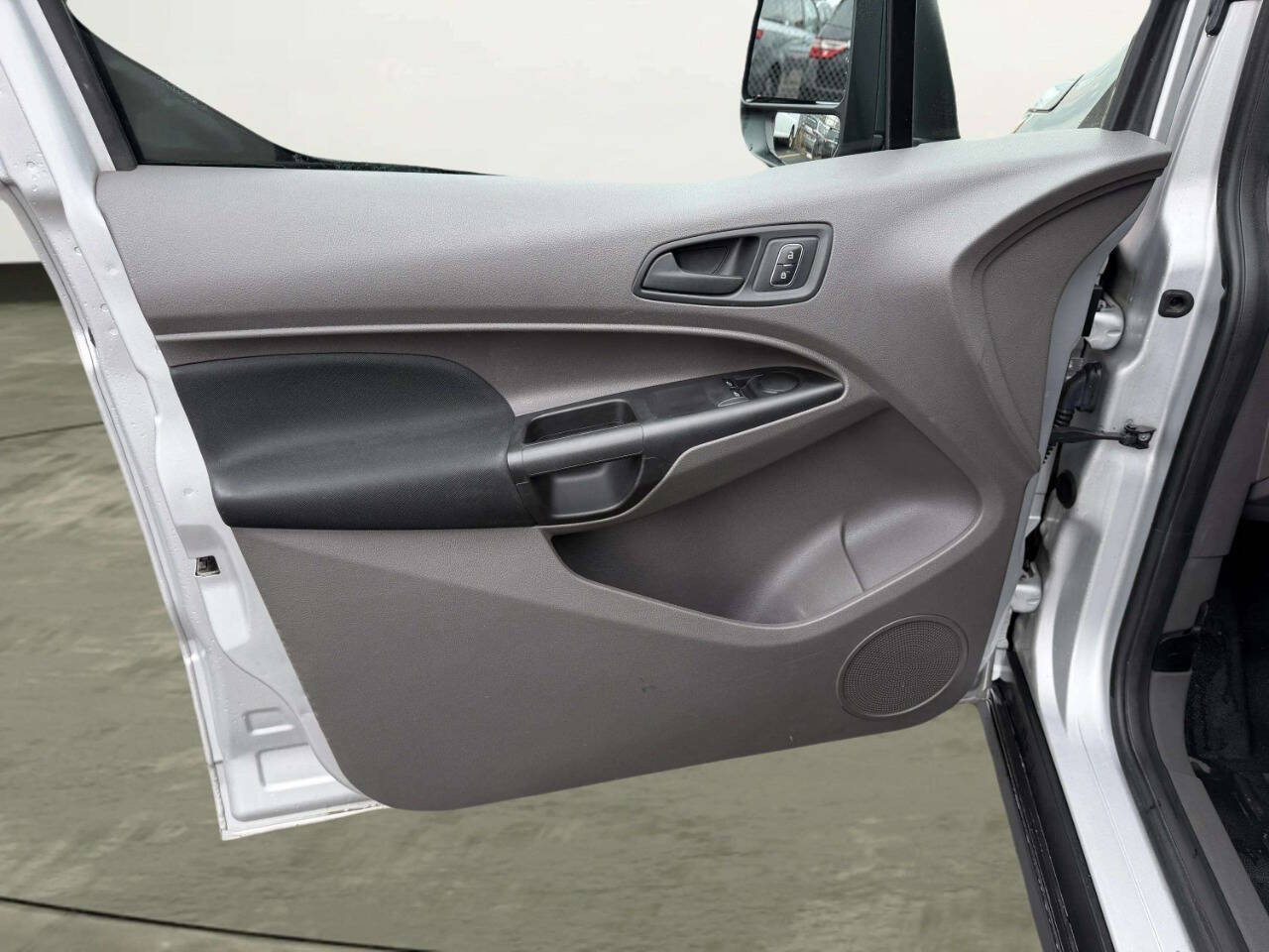 FordTransit Connect9