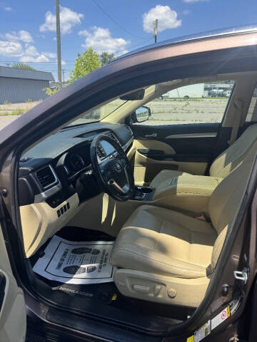 2017 Toyota Highlander XLE