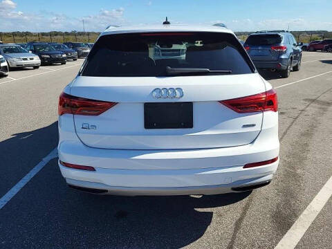 2020 Audi Q3 quattro Premium 45 TFSI