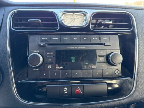 2012 Chrysler 200 Touring