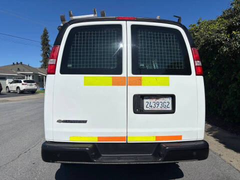 2017 Chevrolet Express 2500