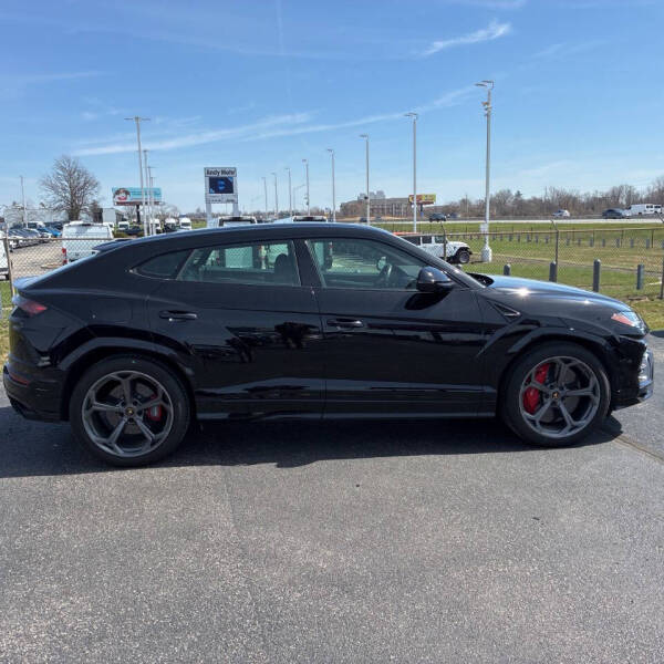 2020 Lamborghini Urus